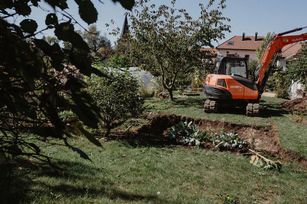 Travaux de terrassement pour un aménagement extérieur